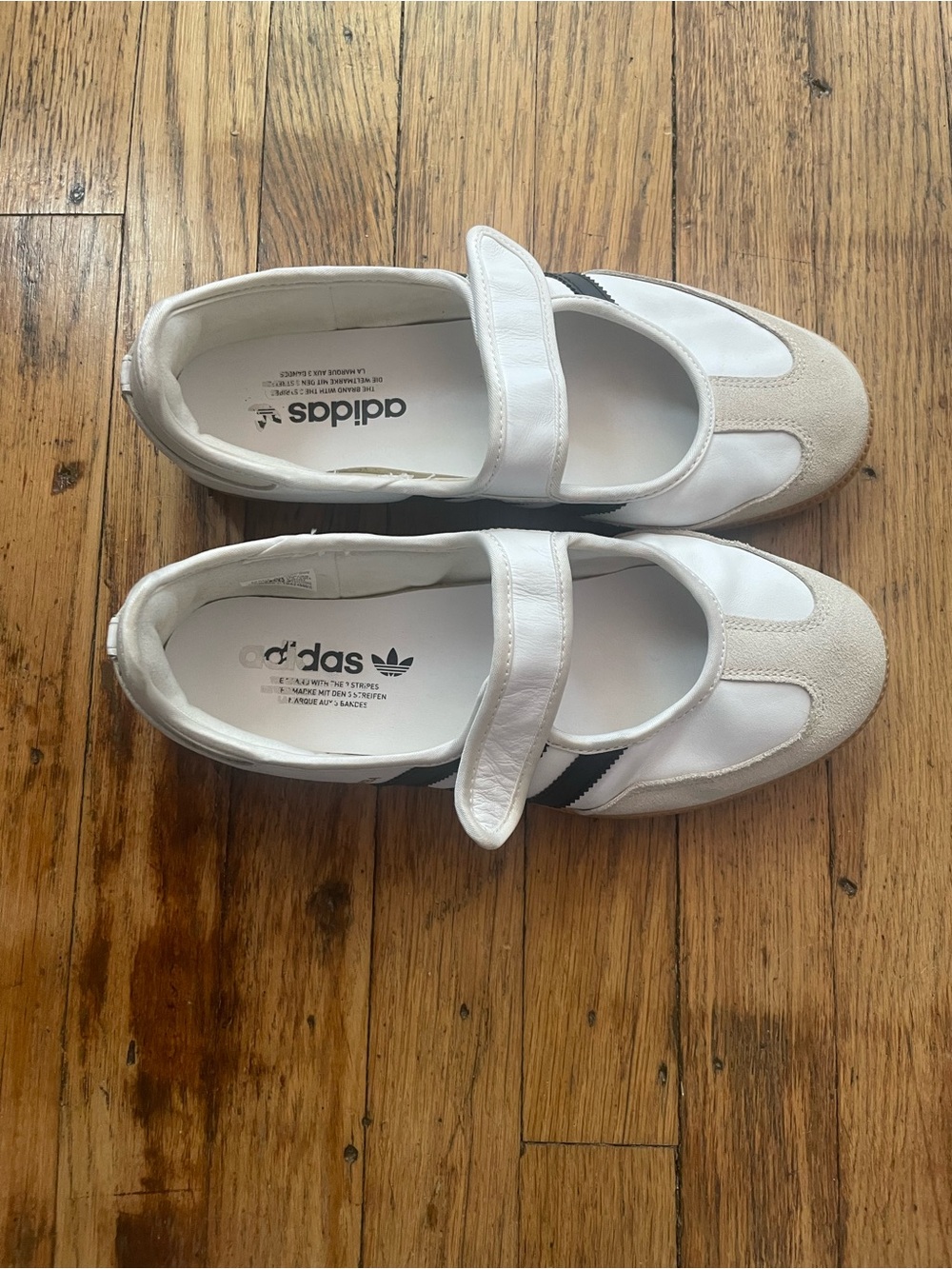 Adidas Samba Jane’s, Size 9 - Picture 2 of 5